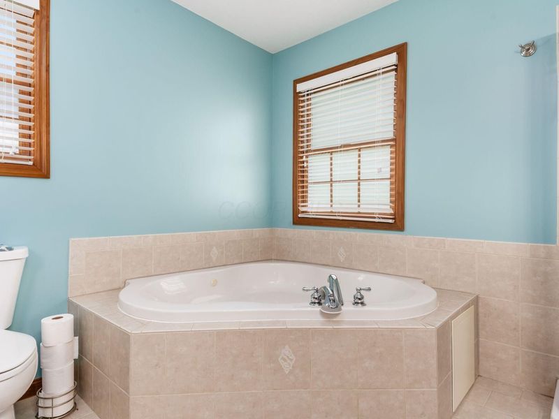 9561 Crownover Road, Williamsport, OH 43164 Photo 28