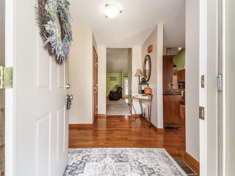 9561 Crownover Road, Williamsport, OH 43164 Photo 4