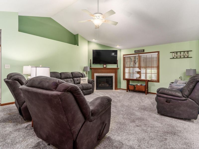 9561 Crownover Road, Williamsport, OH 43164 Photo 5