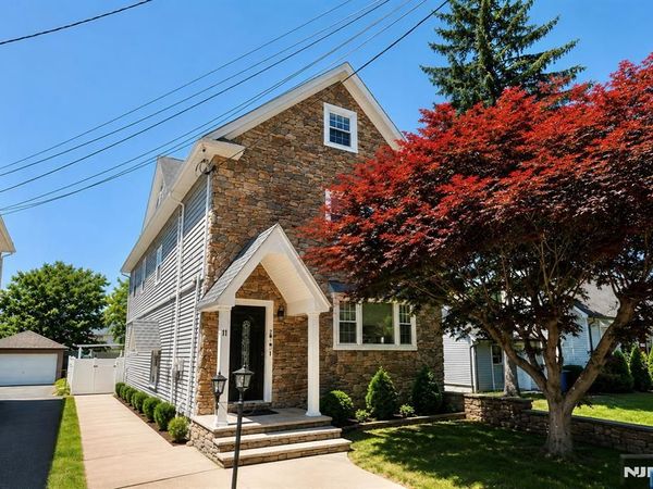11 Insley Avenue, RUTHERFORD, NJ 07070