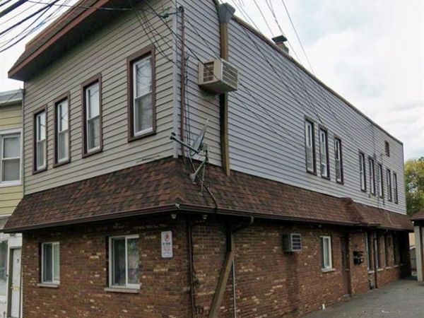 77 Main Avenue, WALLINGTON, NJ 07057
