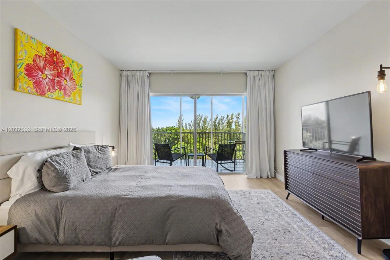 3150 N Palm Aire Dr , Unit 705, Pompano Beach, FL 33069 Photo