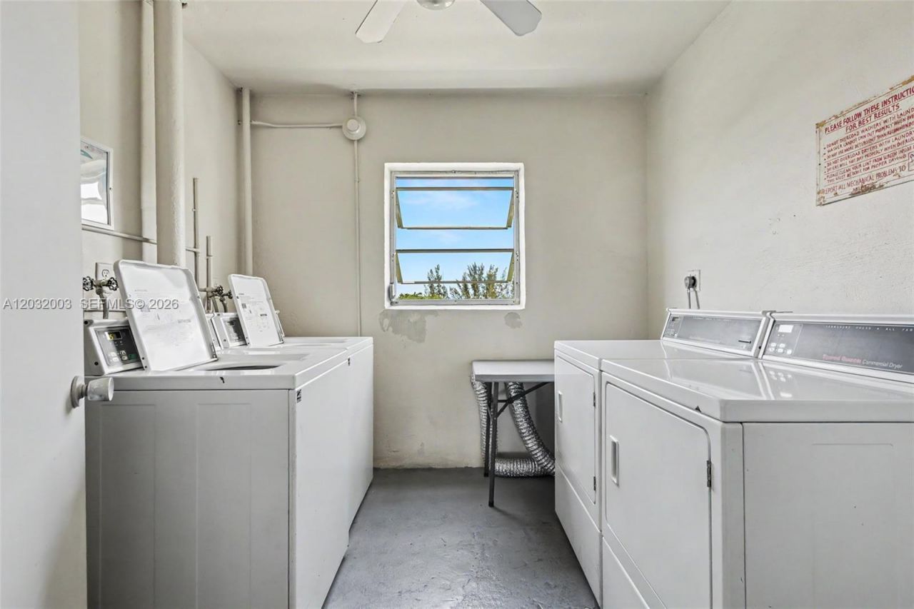 3150 N Palm Aire Dr , Unit 705, Pompano Beach, FL 33069 Photo
