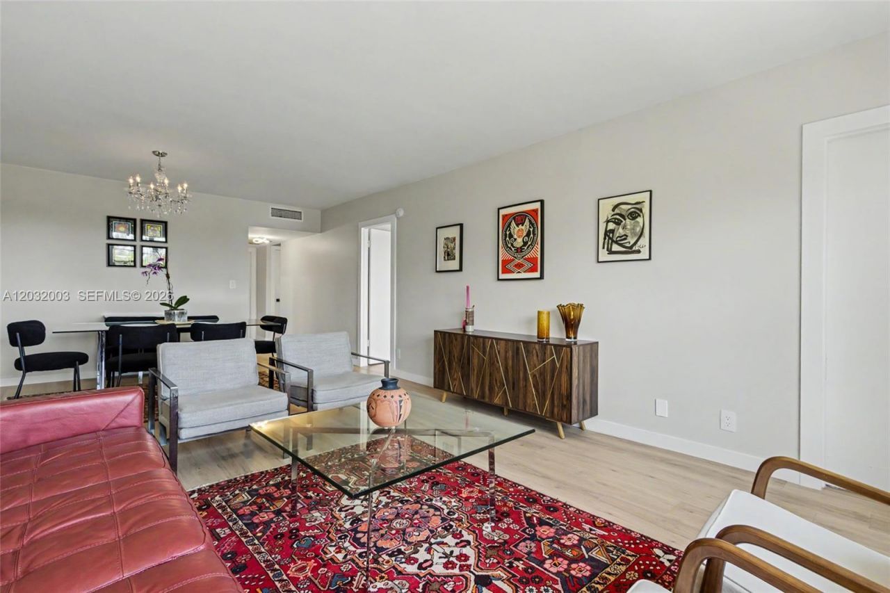 3150 N Palm Aire Dr , Unit 705, Pompano Beach, FL 33069 Photo