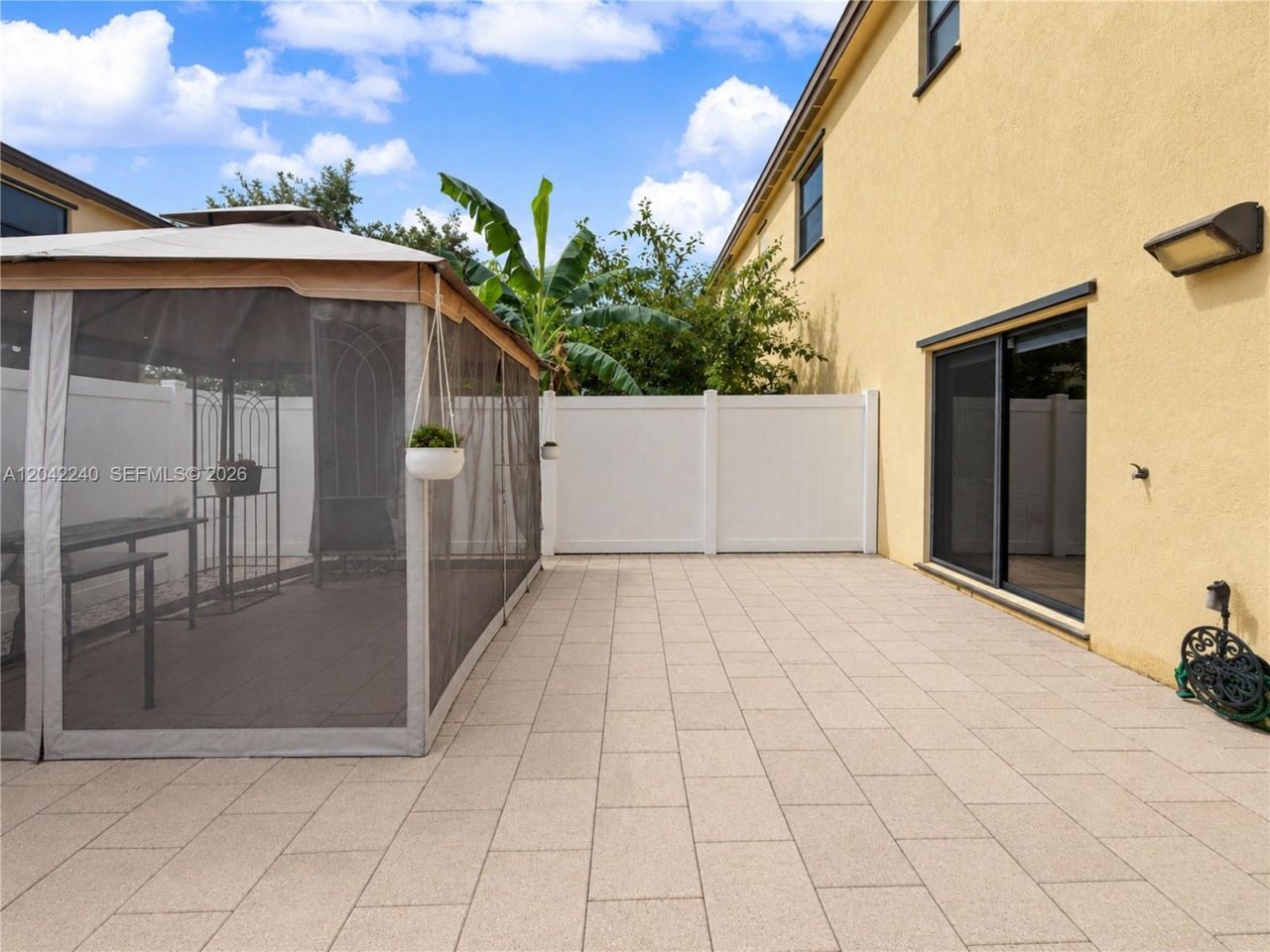 10604 W 33rd Ln , Hialeah, FL 33018 Photo