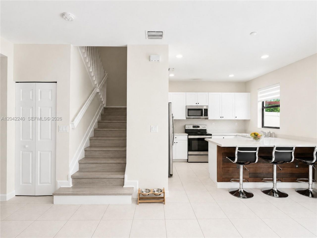 10604 W 33rd Ln , Hialeah, FL 33018 Photo