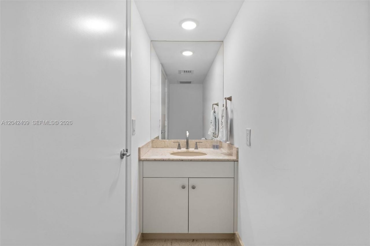 1500 S Ocean Blvd , Unit 804, Boca Raton, FL 33432 Photo