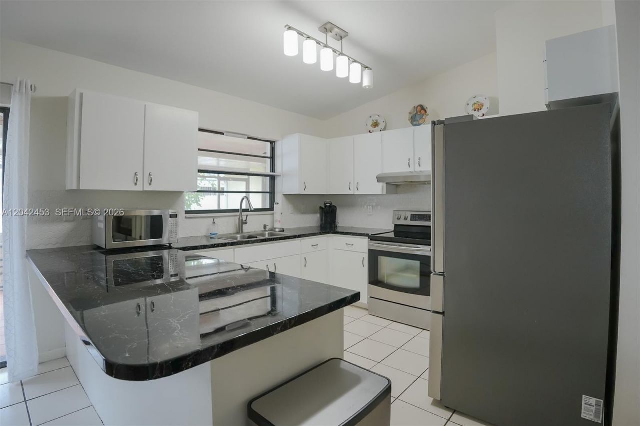 10920 SW 143rd Ct , Miami, FL 33186 Photo