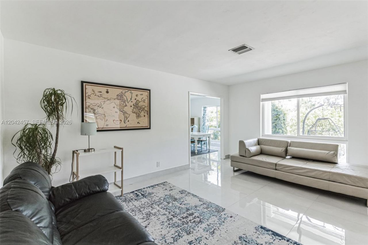 633 N Crescent Dr, Hollywood, FL 33021 Photo