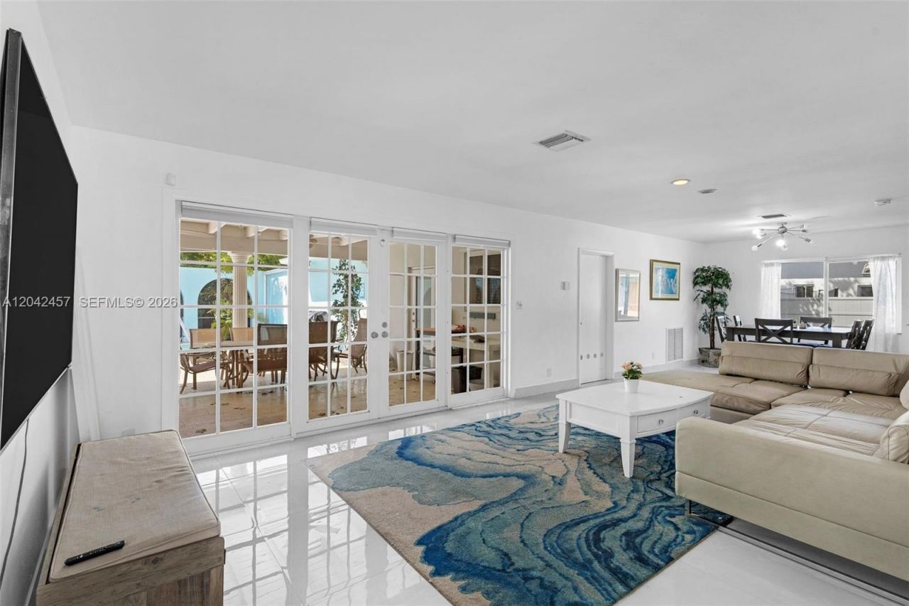 633 N Crescent Dr, Hollywood, FL 33021 Photo