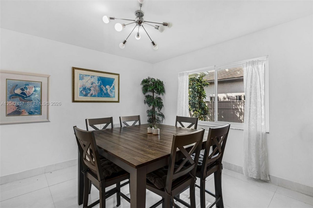 633 N Crescent Dr, Hollywood, FL 33021 Photo