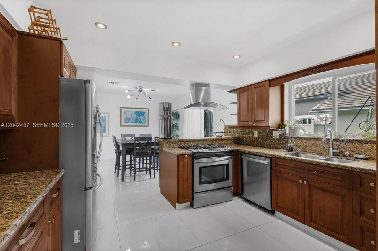 633 N Crescent Dr, Hollywood, FL 33021 Photo