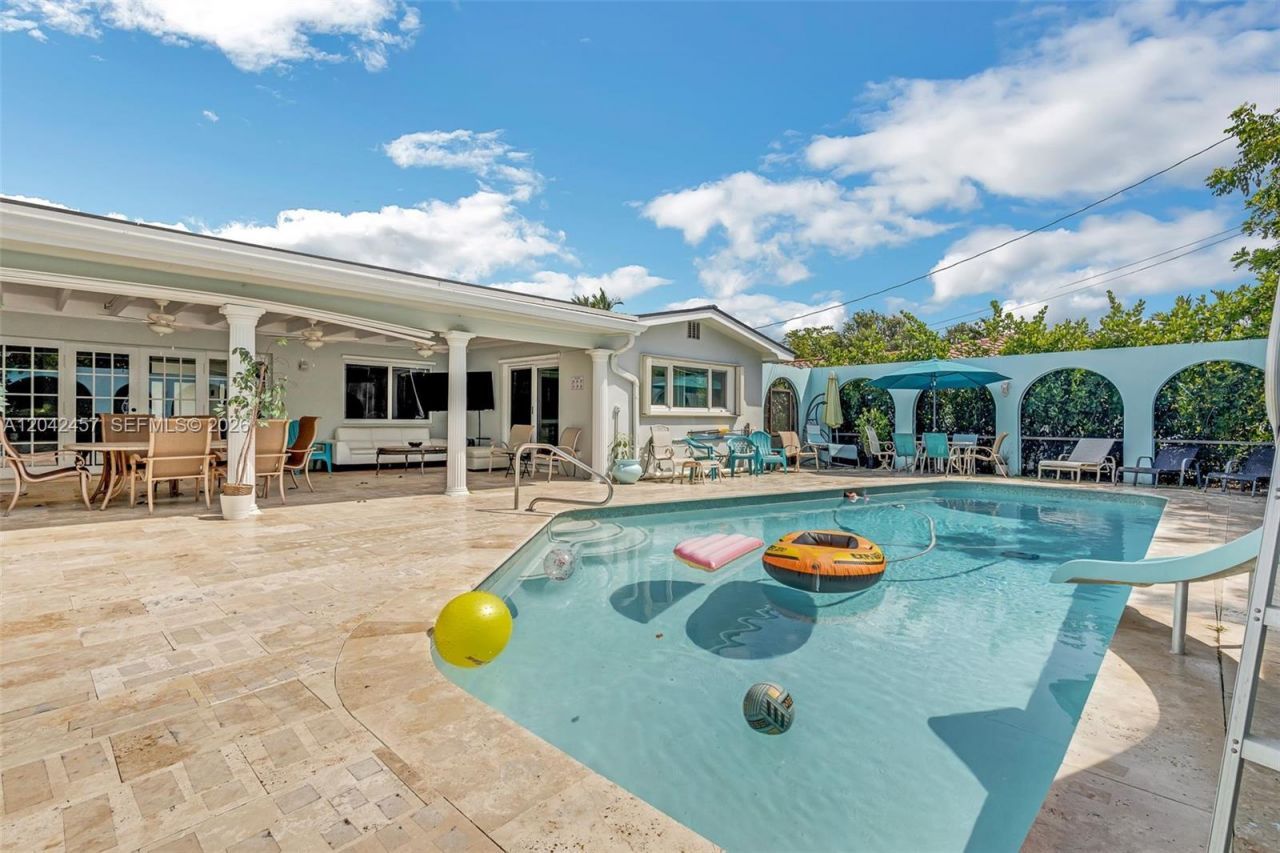 633 N Crescent Dr, Hollywood, FL 33021 Photo