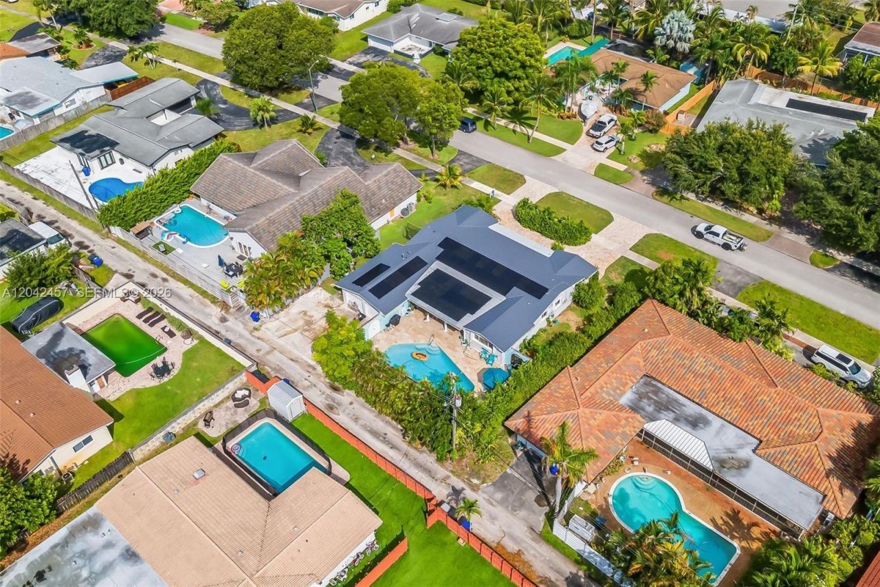 633 N Crescent Dr, Hollywood, FL 33021 Photo