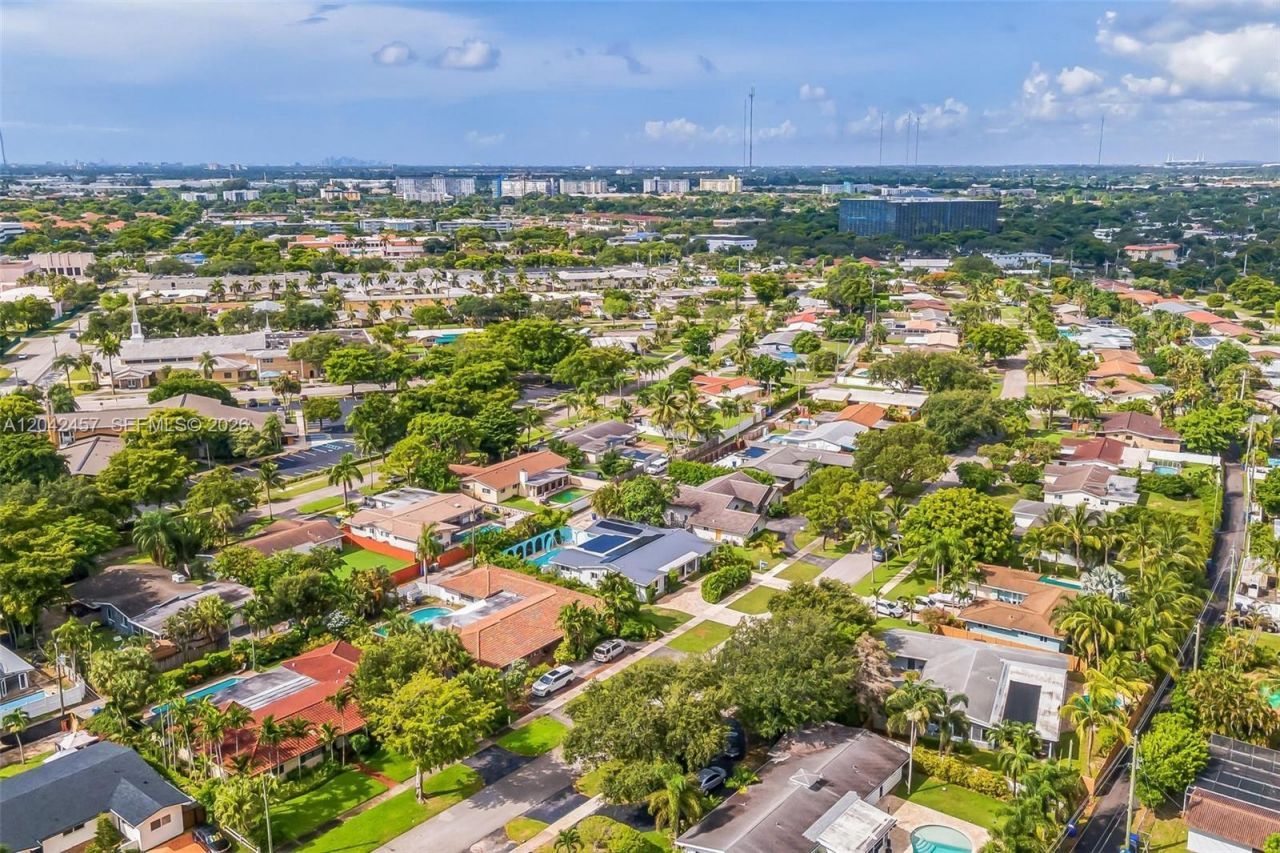 633 N Crescent Dr, Hollywood, FL 33021 Photo