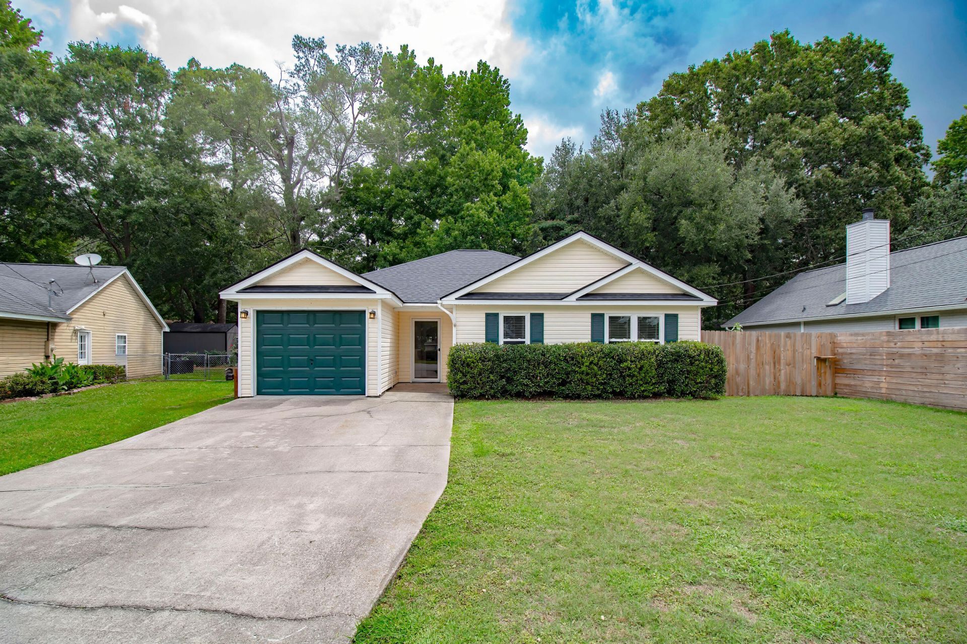 2418 Double Oak Drive Photo 1