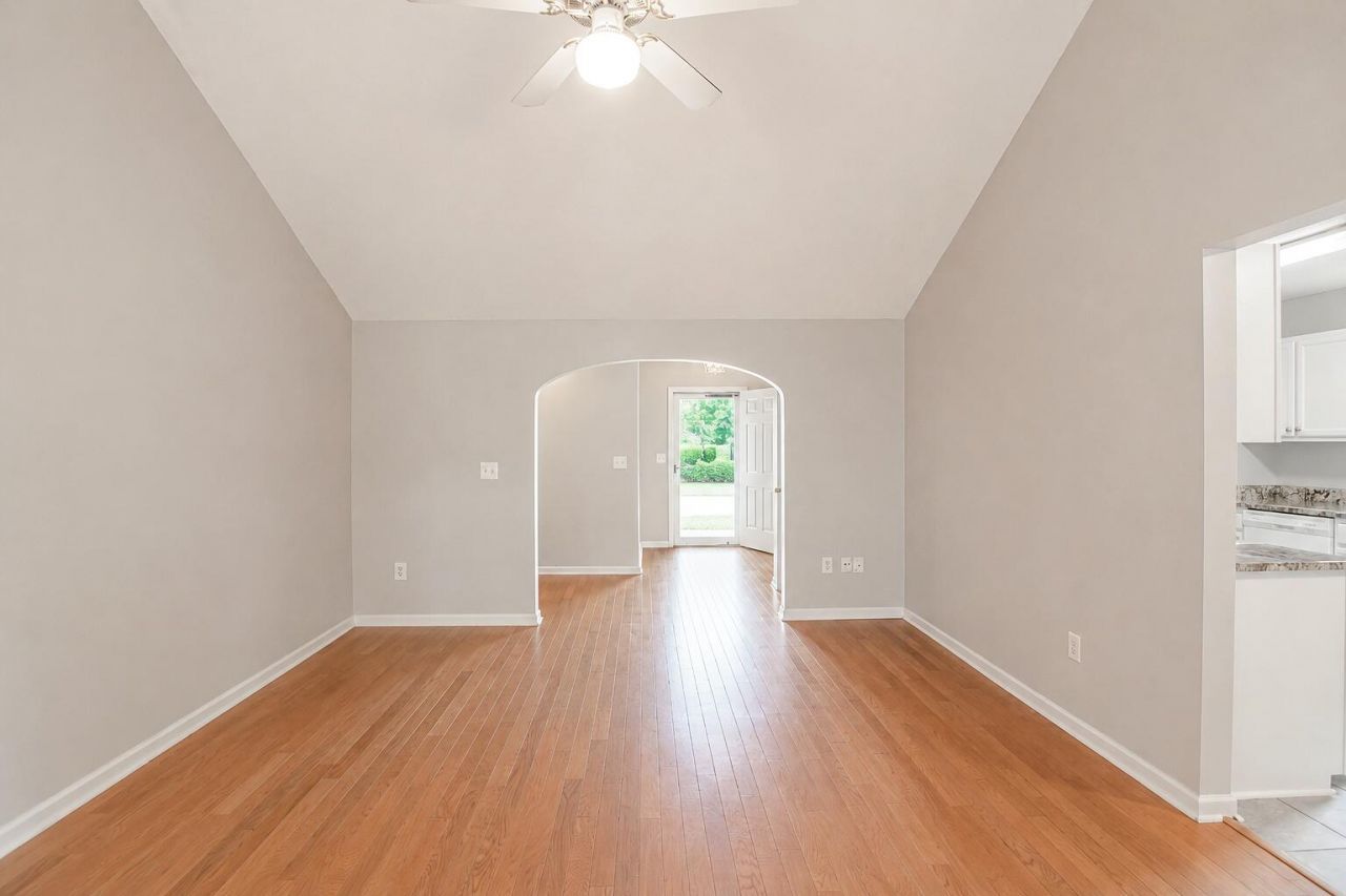 2418 Double Oak Drive Photo 5