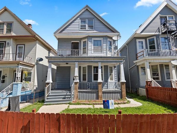 1822 W Rogers STREET, Milwaukee, WI 53204