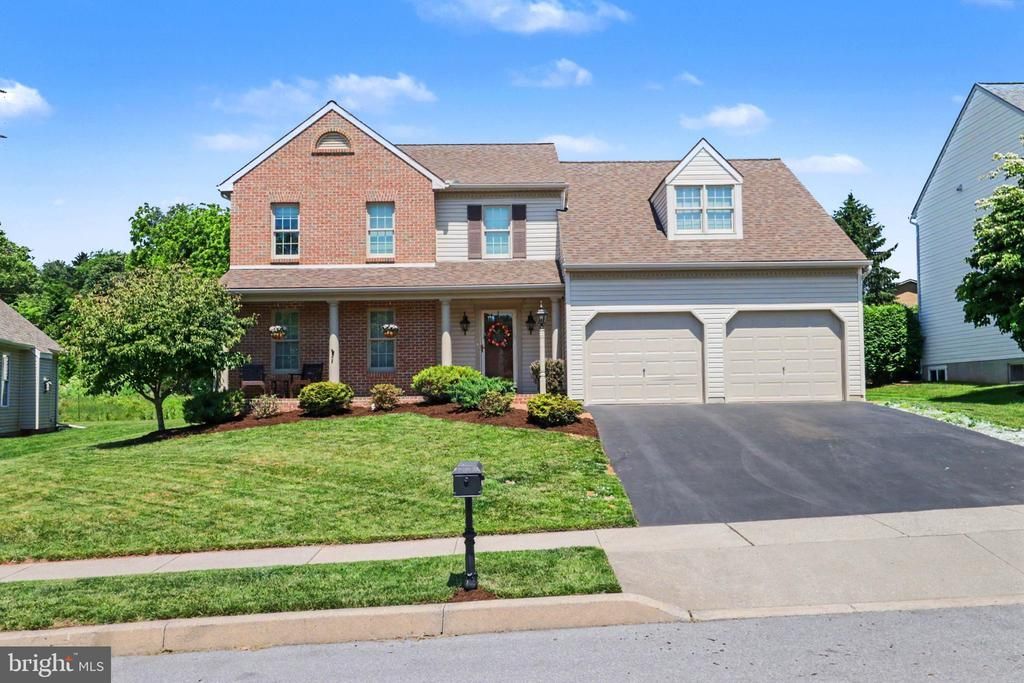 162 JACOBS CREEK DRIVE , HERSHEY, PA 17033