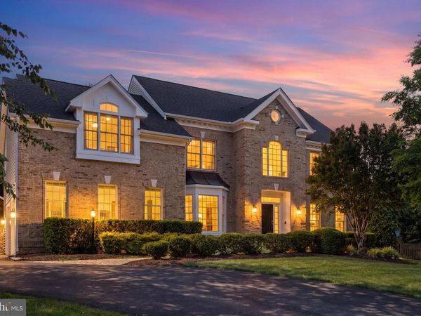 9800 JOHN ROBERT WAY, FAIRFAX, VA 22032