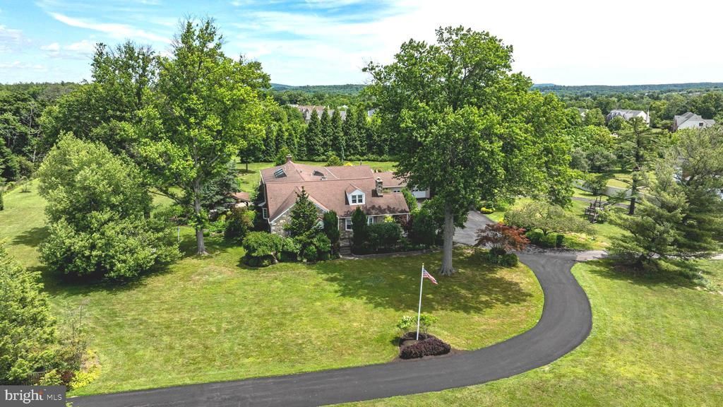 2201 DENBEIGH DRIVE, JAMISON, PA 18929