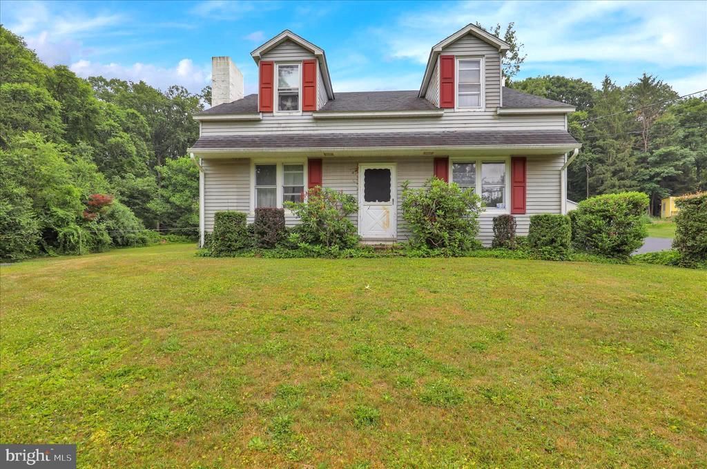 1929 CHESTNUT HILL ROAD, MOHNTON, PA 19540