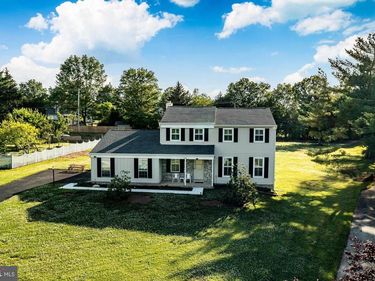 1146 SQUIRES WAY, LANSDALE, PA 19446