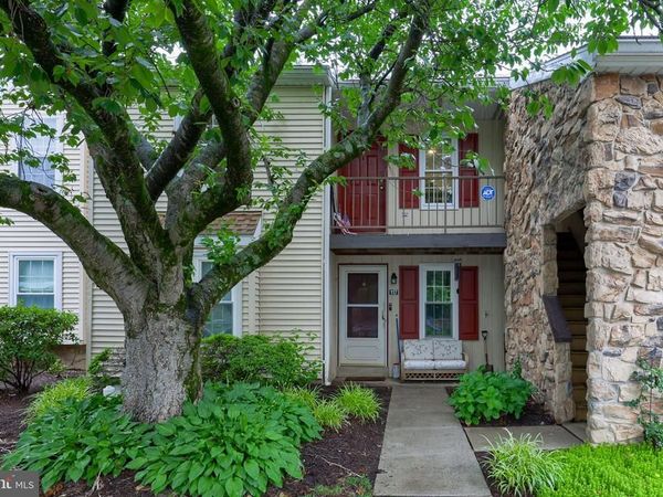 118 VALLEY GREENE CIRCLE, READING, PA 19610