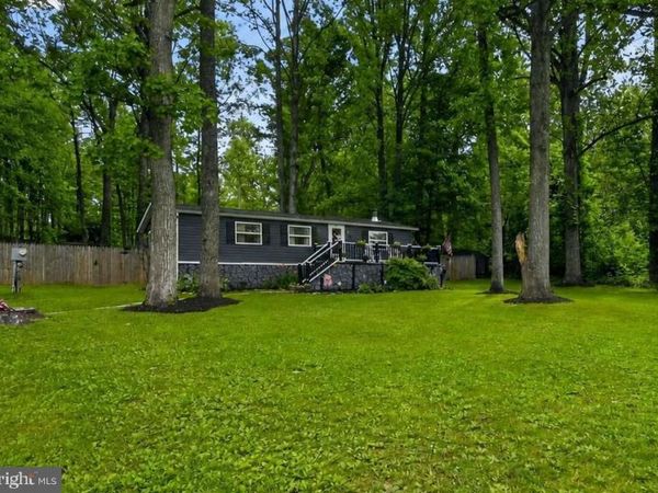 127 SPRING HILL LANE , HONEY BROOK, PA 19344