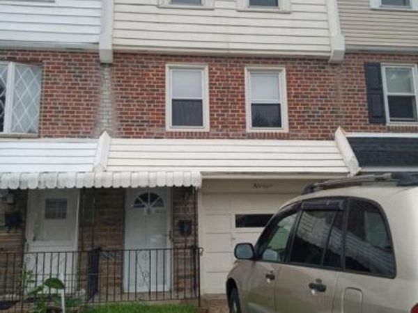 58 SUBURBAN LANE, UPPER DARBY, PA 19082
