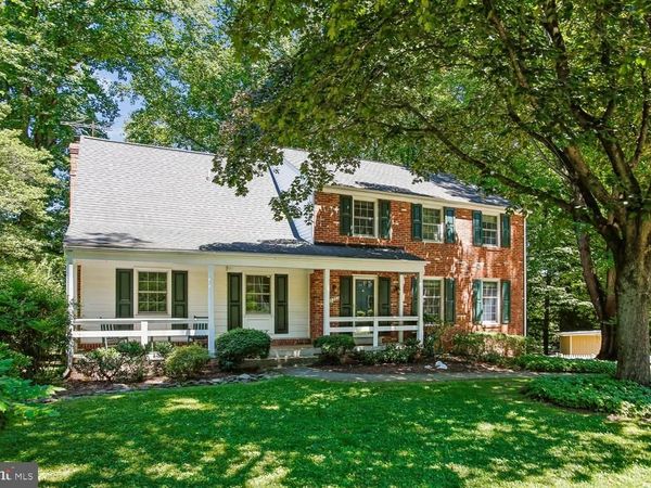 11303 HOUNDS WAY, NORTH BETHESDA, MD 20852