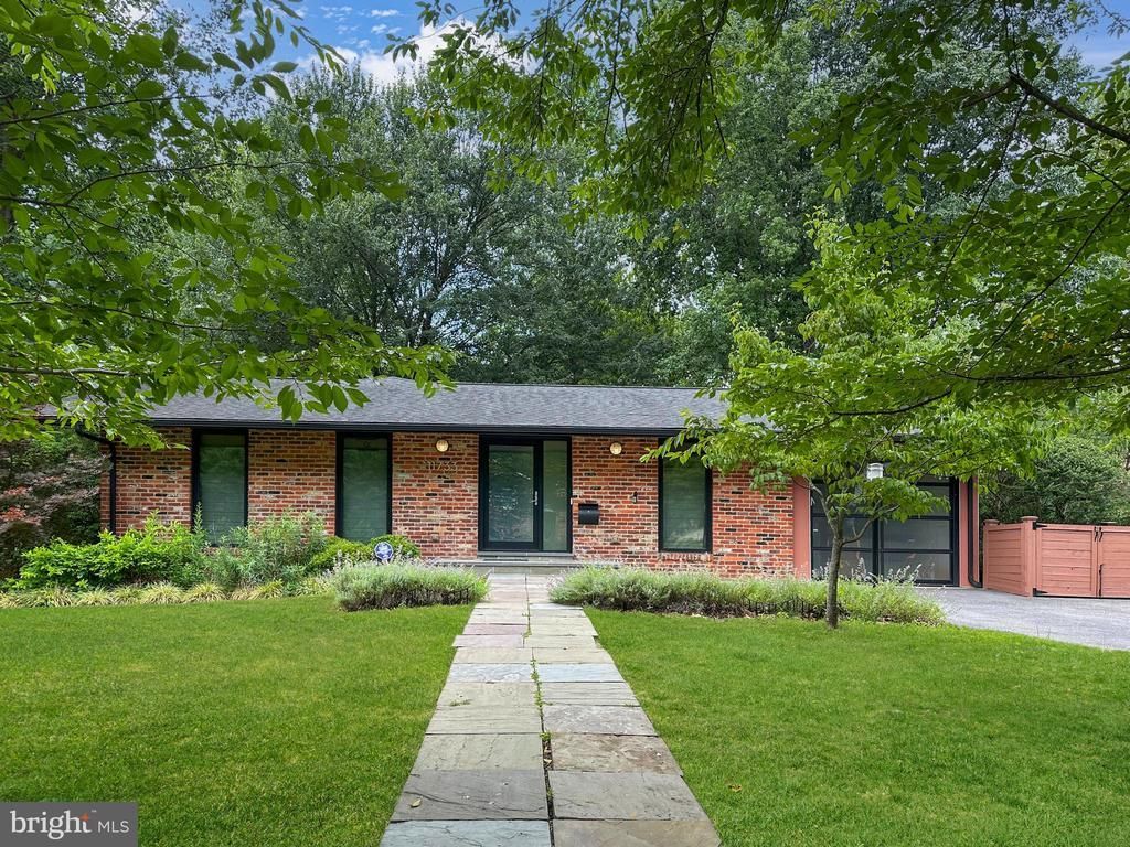 11733 DEVILWOOD DRIVE , POTOMAC, MD 20854
