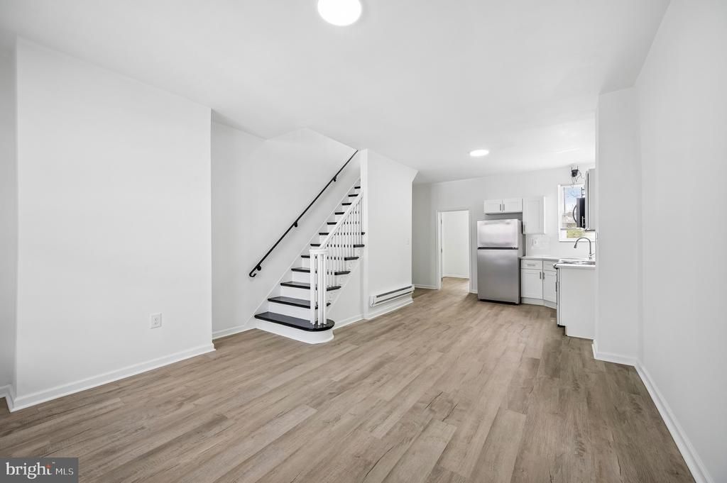 462 E Cosgrove Street, Philadelphia, PA 19144 Main Photo
