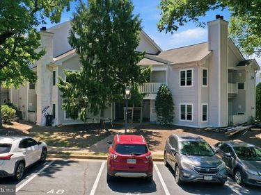 6011 ROSEBUD LANE, Unit 103, CENTREVILLE, VA 20121