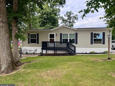 87 MOBILE DRIVE , THOMASVILLE, PA 17364