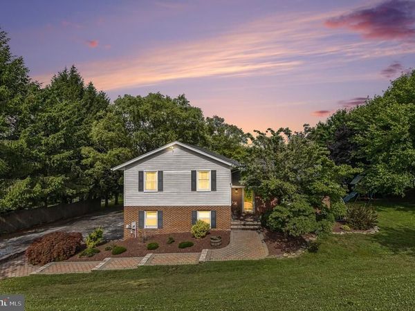 2911 SOUTHWESTERN AVENUE , MANCHESTER, MD 21102