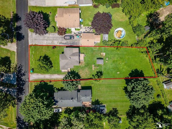 13054 Race Street, South Rockwood, MI 48179