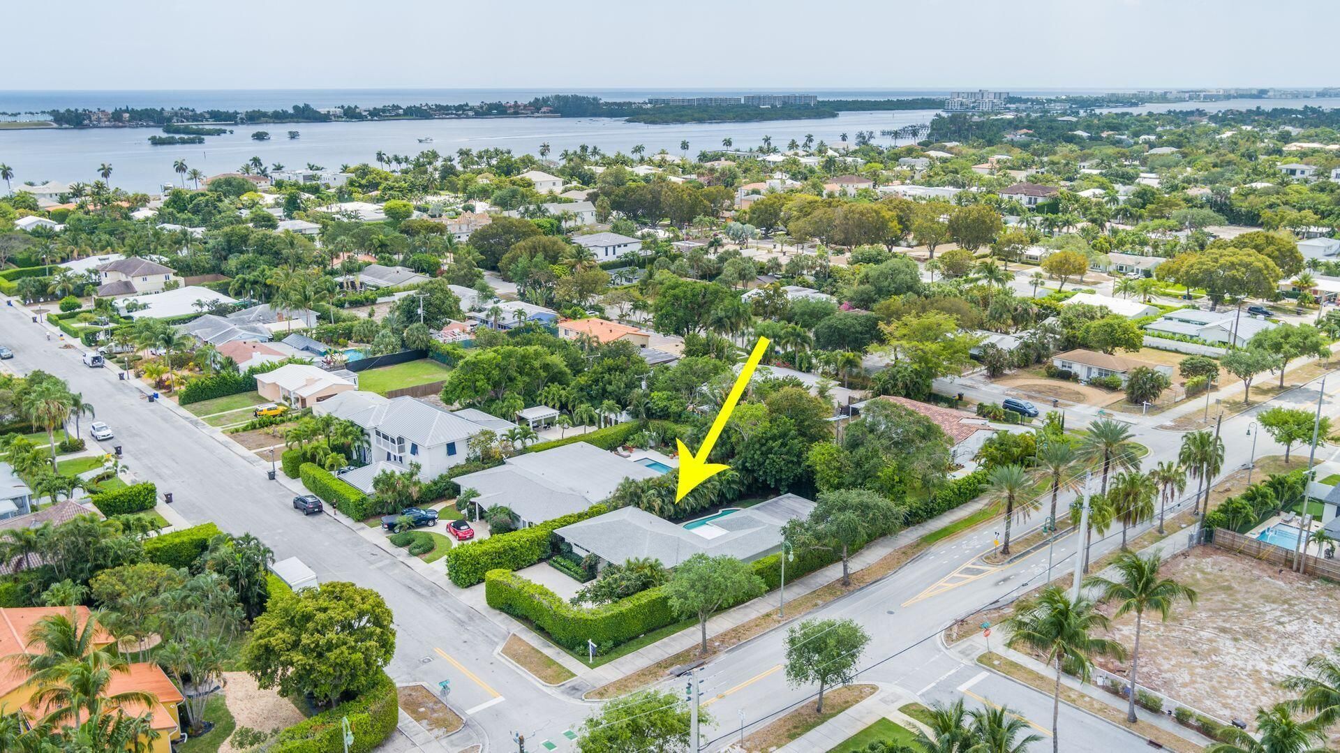 246 Gray Street, West Palm Beach, FL 33405 Photo