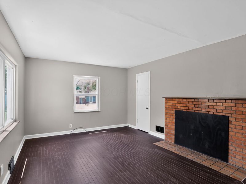 3239 Maize Road , Columbus, OH 43224 Photo 8