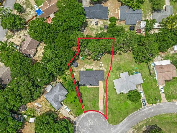 303 Runnymeade Drive, Crestview, FL 32539