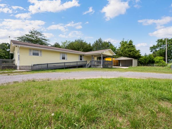27653 US 127 , Pikeville, TN 37367
