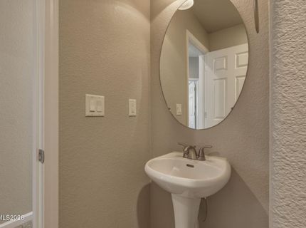 10088 Navajo Crest Drive, Reno, NV 89506 Photo