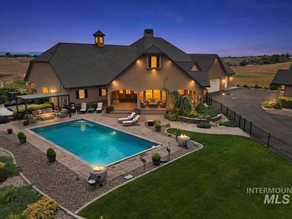 5975 N Highplace Ln, Star, ID 83669