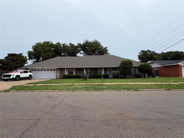 509 W Lark Street, Altus, OK 73521