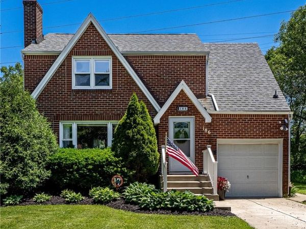 186 Ridgewood Dr, Amherst, NY 14226