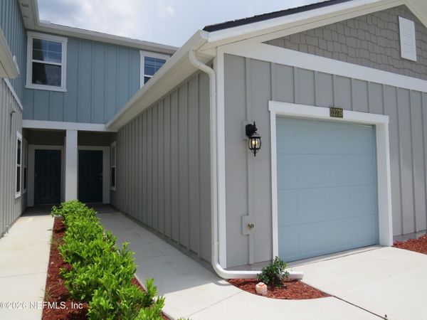 12779 VETERANS Court, Jacksonville, FL 32218