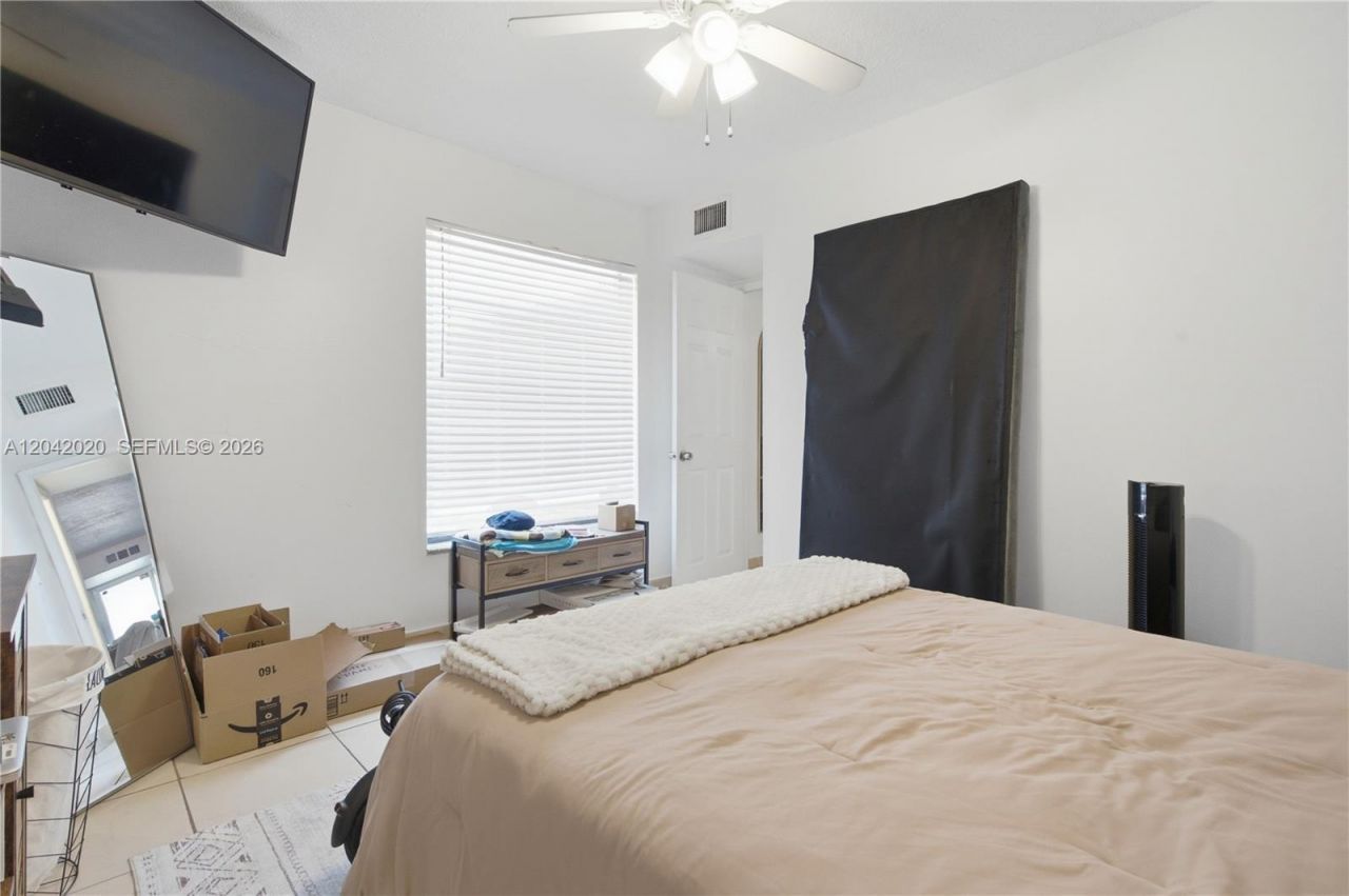 10327 NW 9th St Cir, Unit 1-7, Miami, FL 33172 Photo