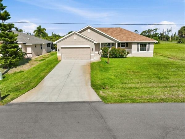 191 W PINE VALLEY LANE , ROTONDA WEST, FL 33947