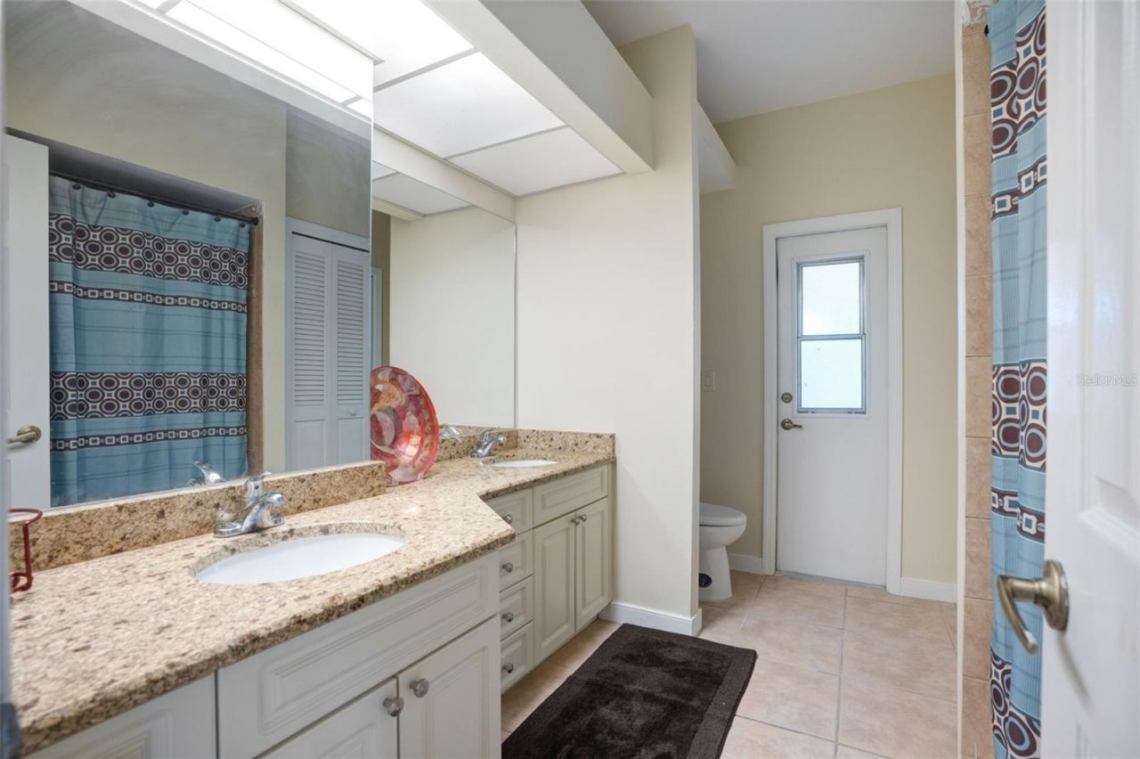 6253 Muriwood Court, Sarasota, FL 34234 Photo