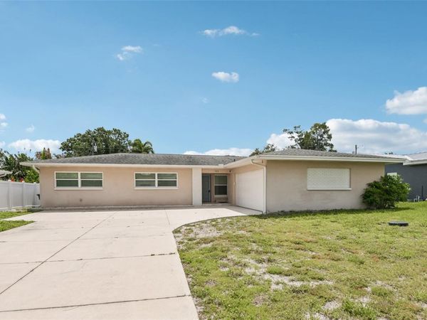 563 EASTVIEW ROAD , LARGO, FL 33770
